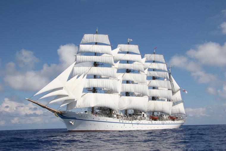 帆船「日本丸」久里浜港への画像