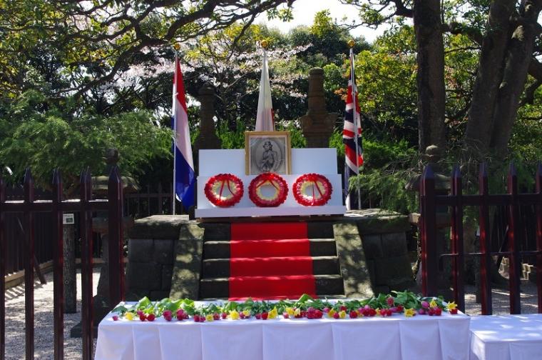 塚山公園の桜と「按針祭」の画像